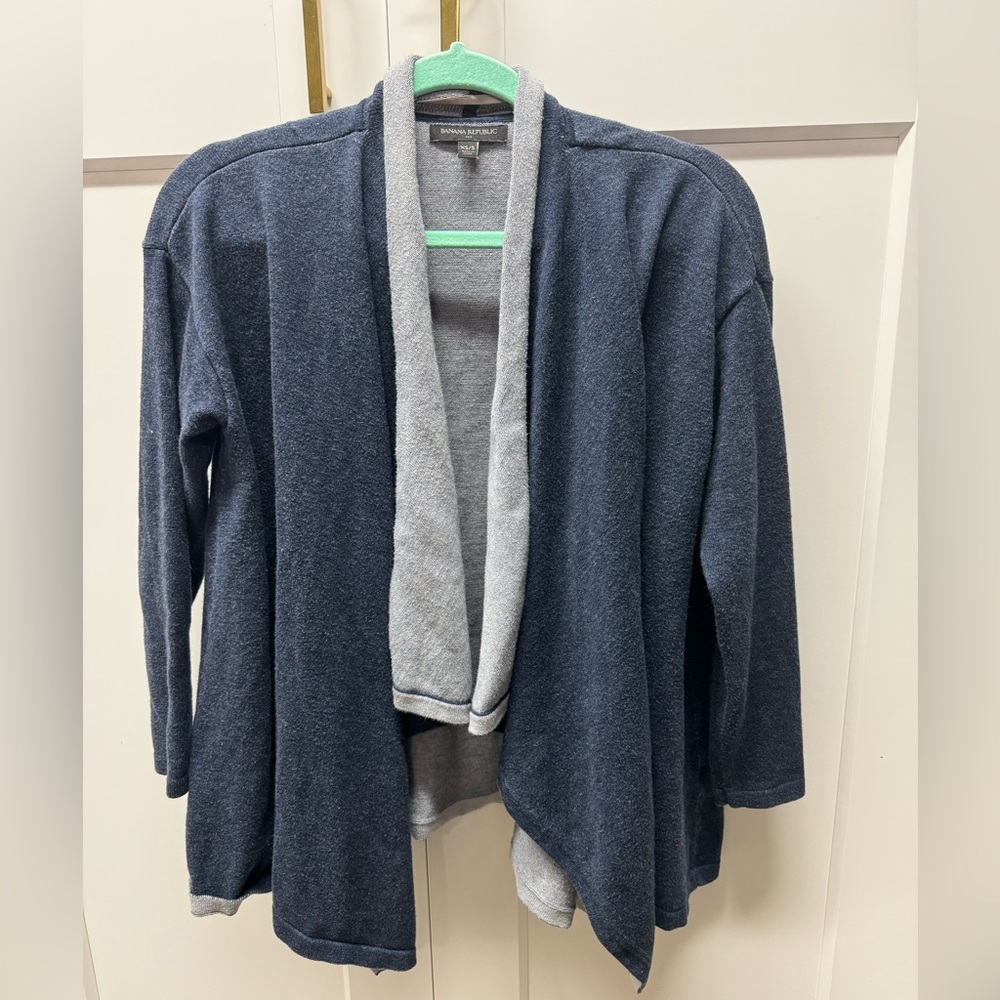 Banana republic sweater. Open front. Extra small/small.